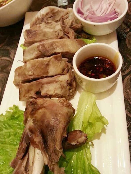清炖羊腿                            (168元)