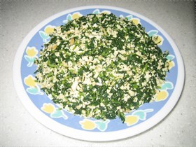 凉拌马兰头
