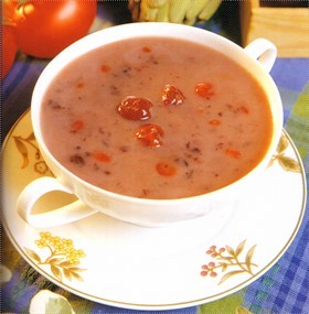 鲜奶红枣杞子紫米露