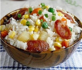 腊肠土豆焖饭