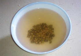 冰糖蜂蜜绿豆汤