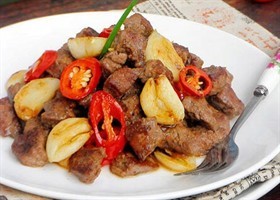 蒜香牛肉粒