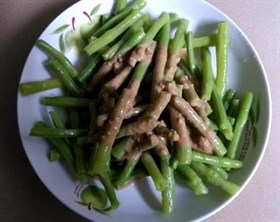 蒜蓉麻酱拌豇豆
