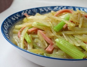 火腿炒土豆丝