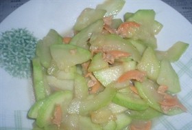 西葫芦炒贝尖