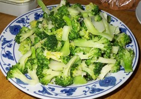 凉拌西兰花