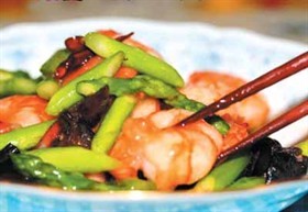 芦笋炒虾仁