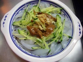 麻酱凉拌凉粉粉鱼子