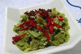 凉拌莴笋干