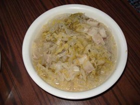 酸菜炖白肉豆腐