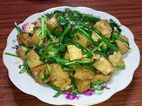 韭菜烧豆腐