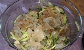 凉拌海蜇
