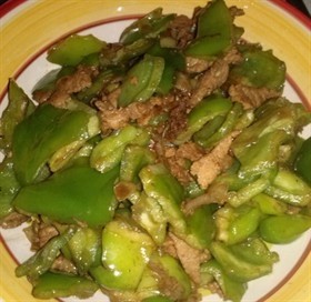 肉片炒柿子椒
