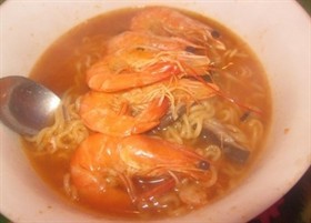 大虾海鲜面