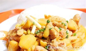 土豆焖鸡块