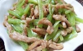 莴笋肉丝