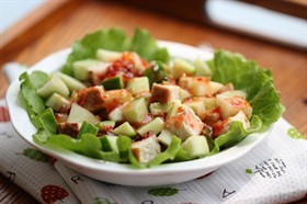 泰式鸡肉蜜桃沙拉