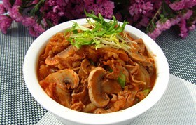 韩式泡菜肥牛锅