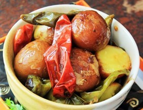 油焖辣椒小土豆