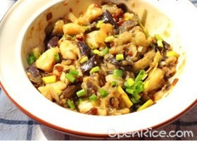 东北乱拌茄子土豆 