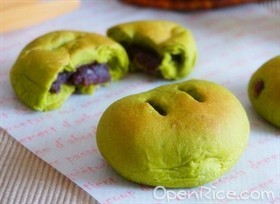 抹茶豆沙小面包
