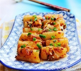 拌饭酱炒猪肠粉