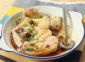 酸梅蒸鱼