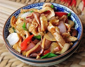 洋葱爆猪肚