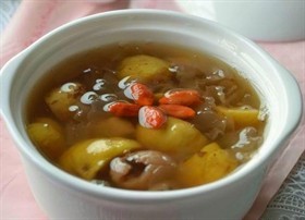 栗子雪耳糖水