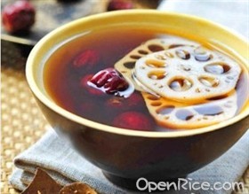 罗汉果莲藕甜汤