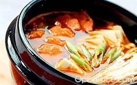 韩国泡菜海鲜汤