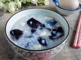 鸡肉木耳粥