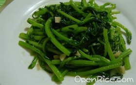 清炒茼蒿 