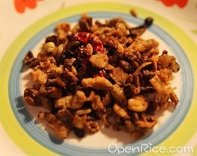 爆炒香菇鸡腿肉 