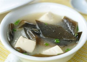 海带豆腐汤