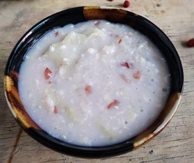 白菜花生米粥