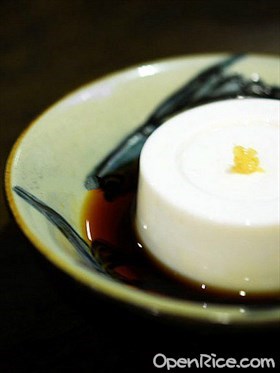 焦糖豆腐布丁