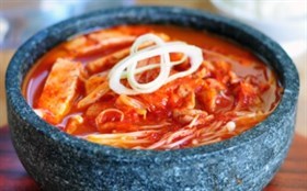 石锅泡菜汤