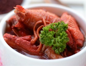红曲炖鸡