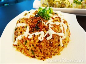 日式鲑鱼炒饭