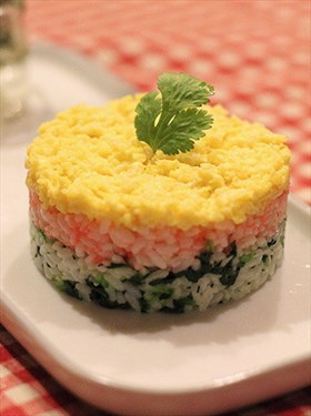 三色寿司蛋糕
