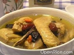 枸杞炖鸡汤