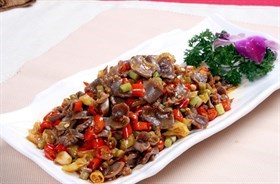 酸辣椒鸡杂