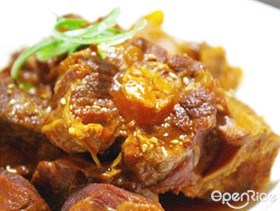 红焖牛舌尾