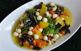 缤纷莲子