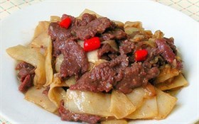 酸笋炒牛肉