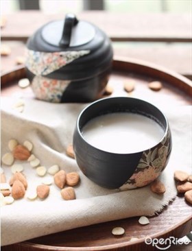 杏仁蛋白茶