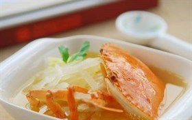 萝卜丝炖活蟹