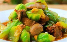 丝瓜炒鸡肝