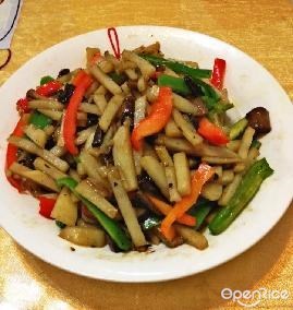 香菇炒土豆条